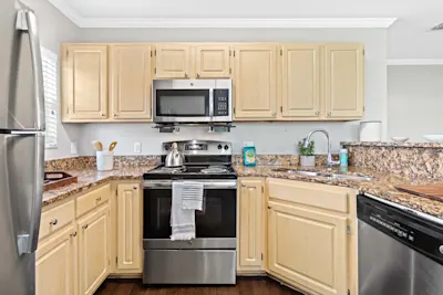Oca - 2 Bed 2 Bath - Kitchen