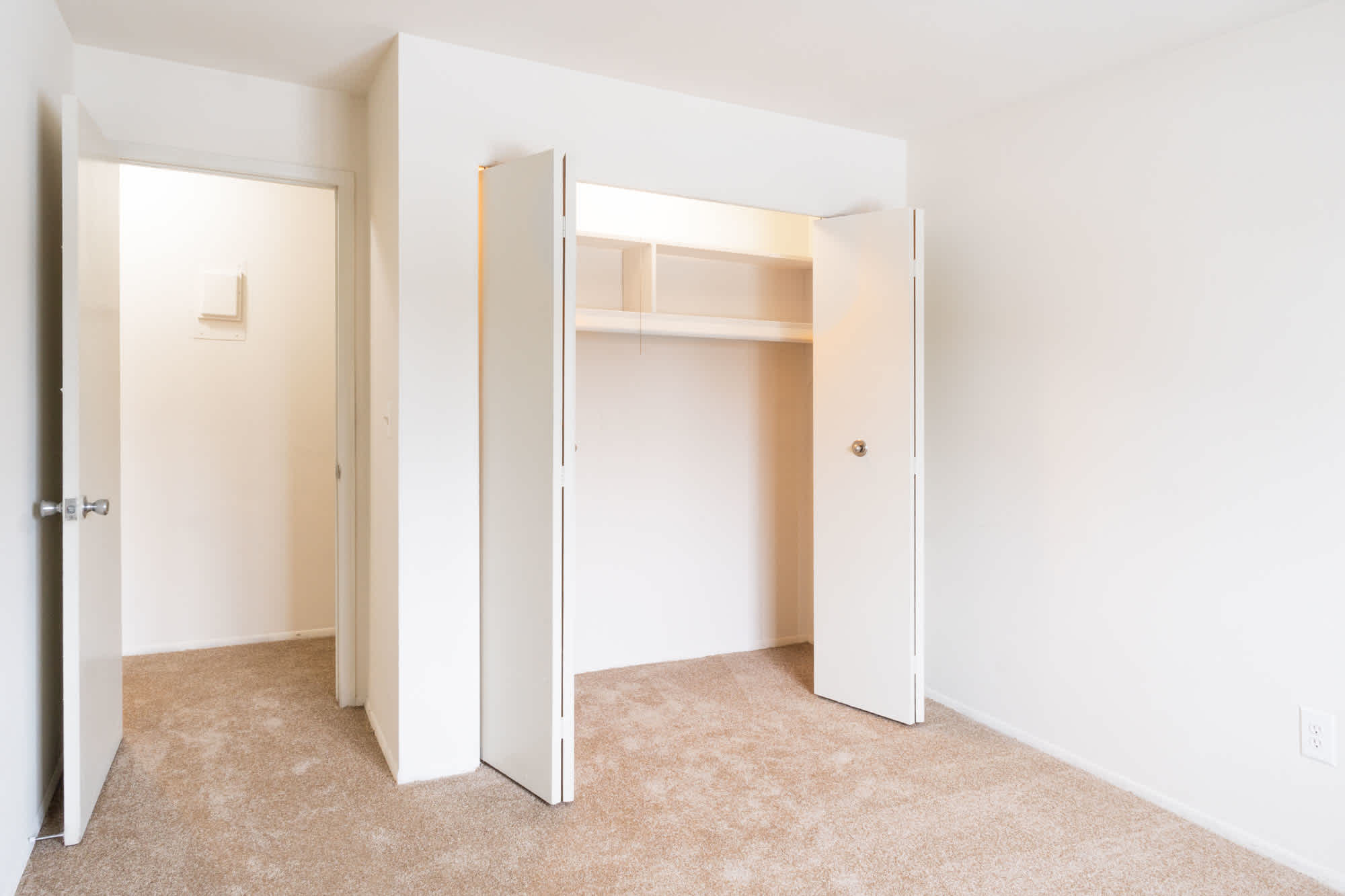 The Cole - 2 Bed 1 Bath - Bedroom Closet