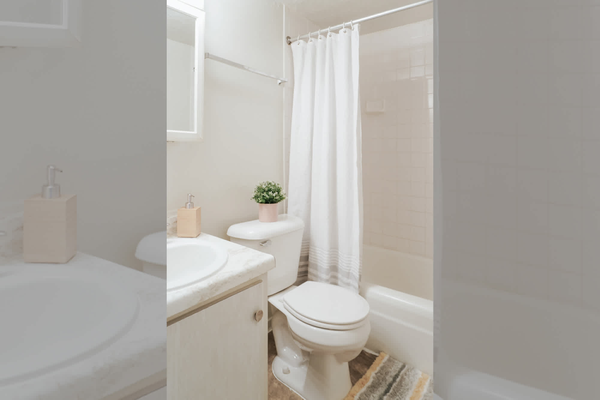 Abbot - 1 Bed 1 Bath - Bathroom