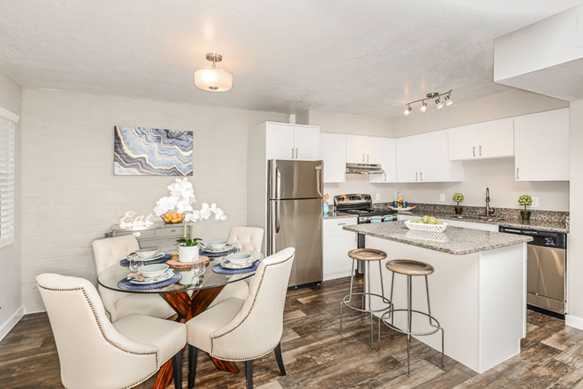 Shingle Creek - 2 Bed 2 Bath - Kitchen
