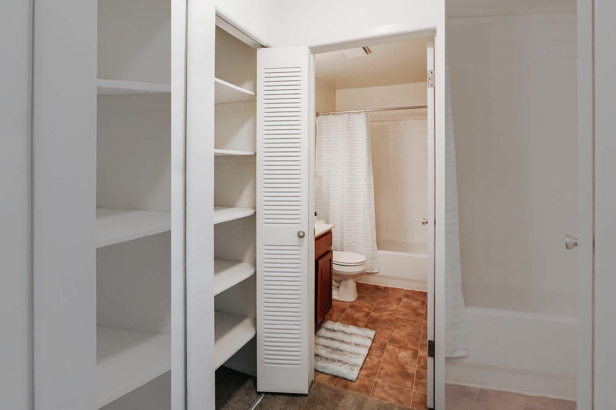 The Brantley - 1 Bed 1 Bath - Linen Closet
