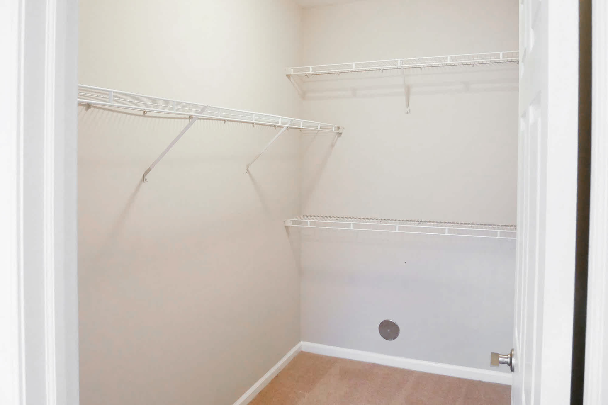 The Oak - 3 Bed 2 Bath - Master Closet