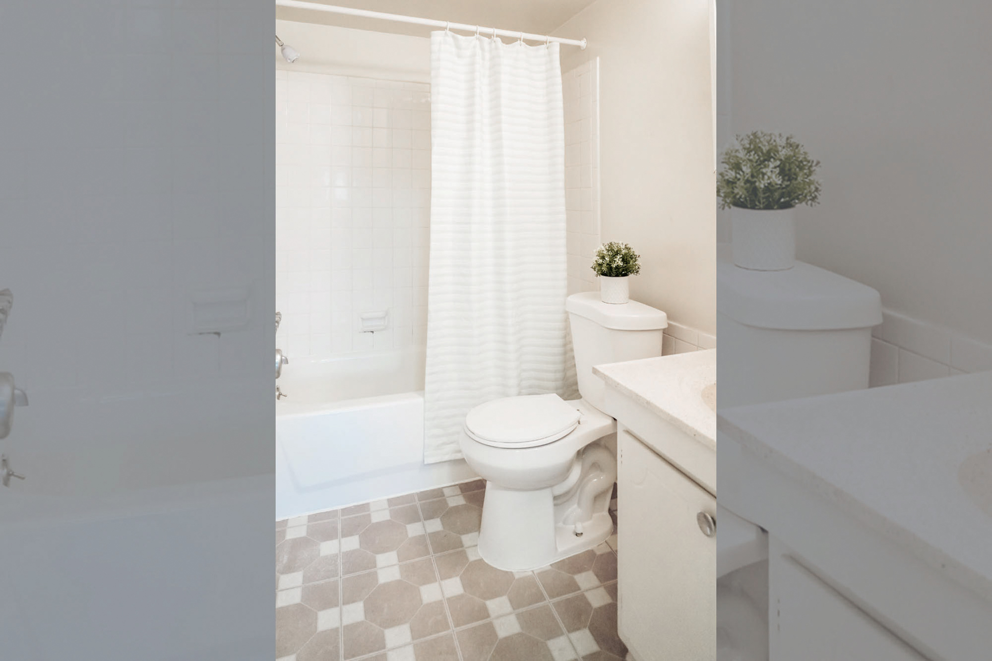 Erie - Studio - Bathroom