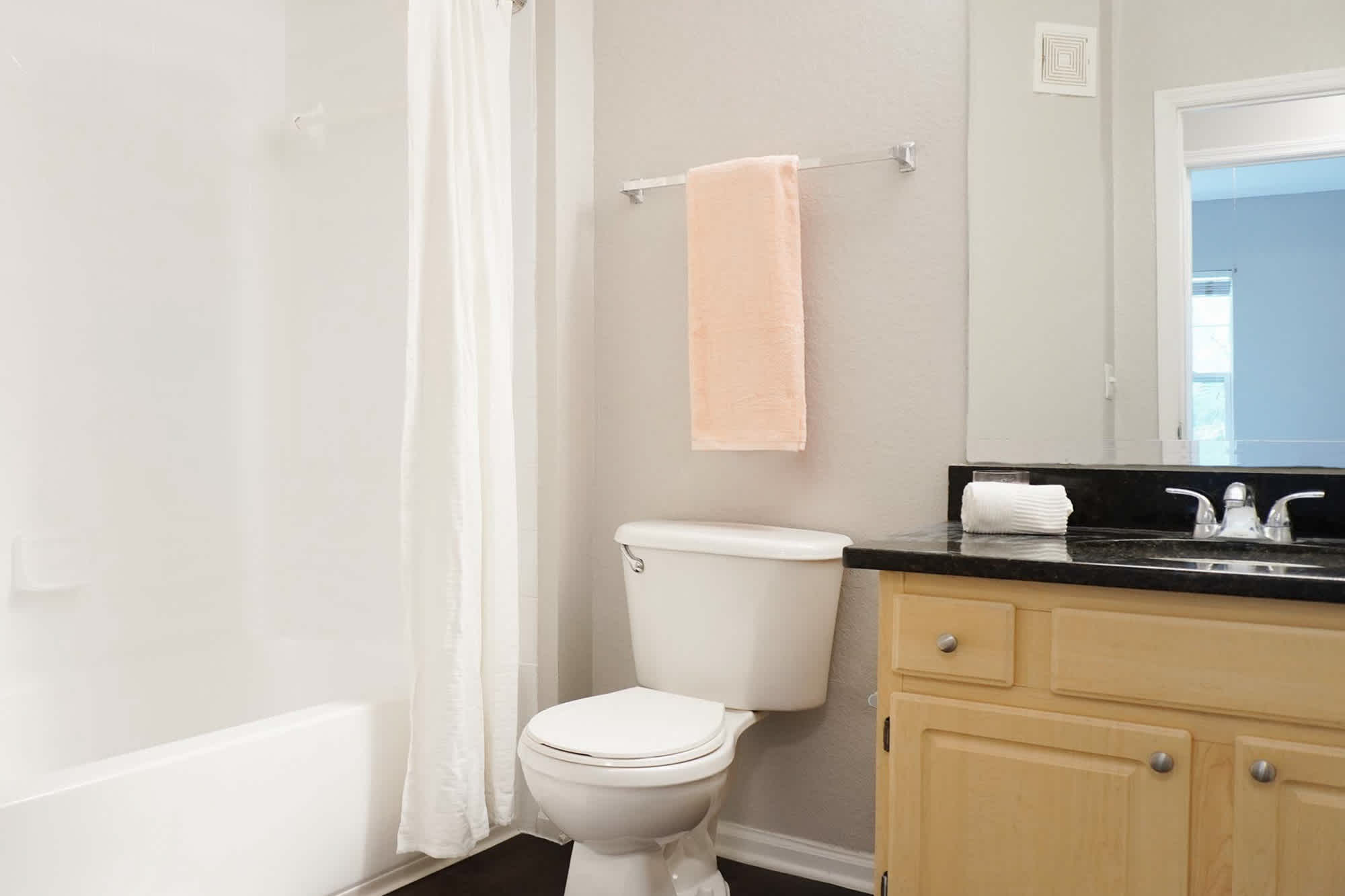 Giraffa - 1 Bed 1 Bath - Bathroom