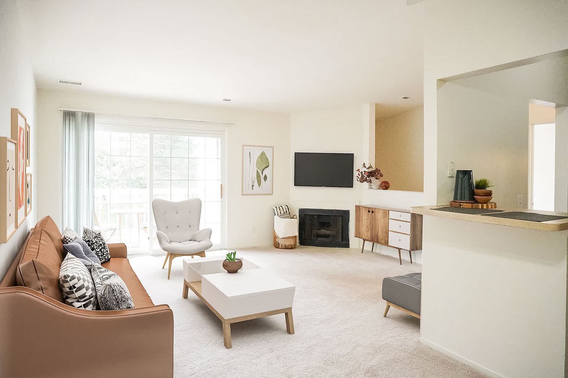 The Starling - 2 Bed 2 Bath - Living Room w/ Fireplace
