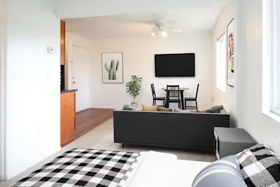 Gatlin - Studio - Living and Dining Area