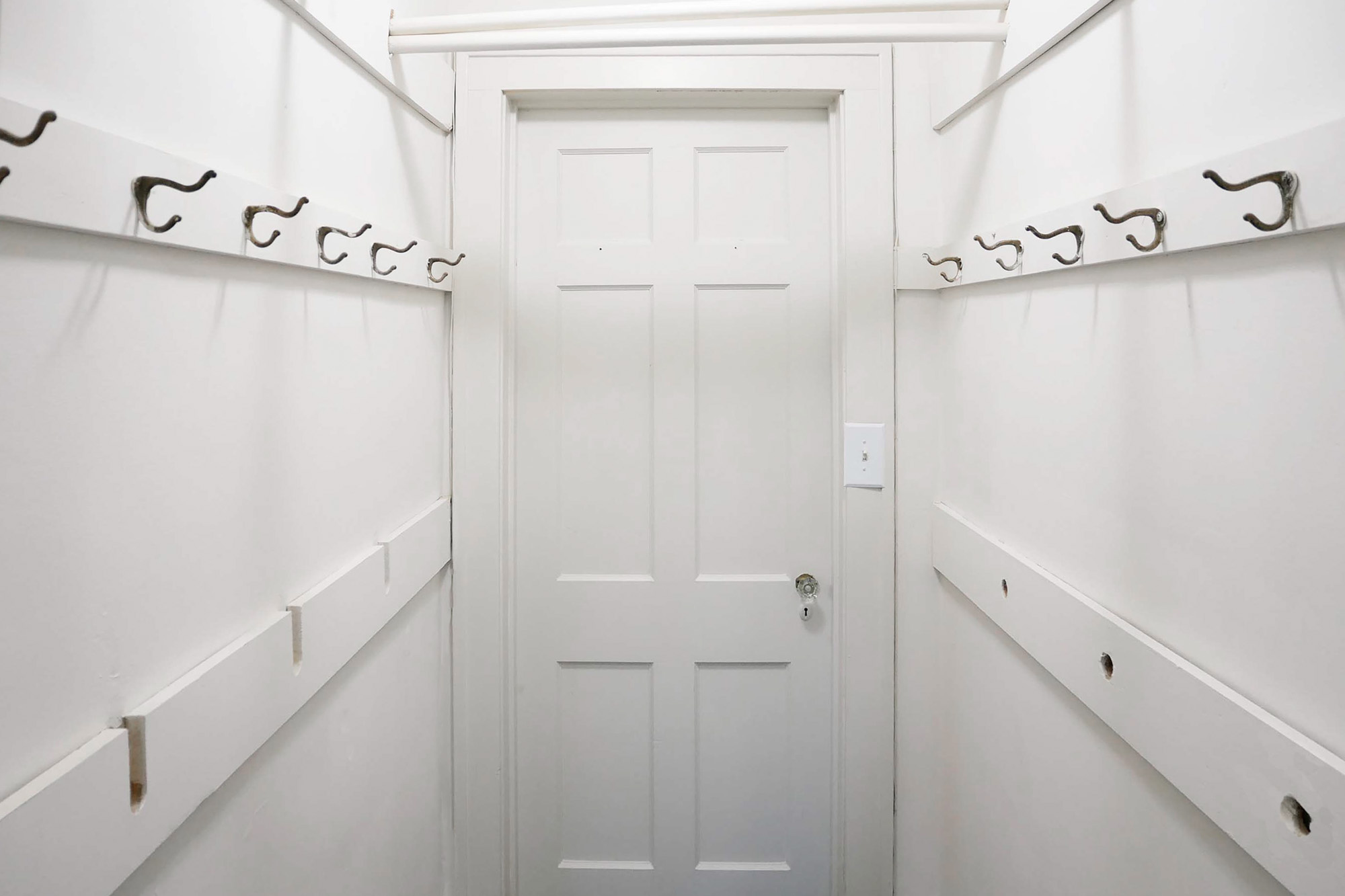 The Earhart #3 - 2 Bed 1 Bath - Closet 1