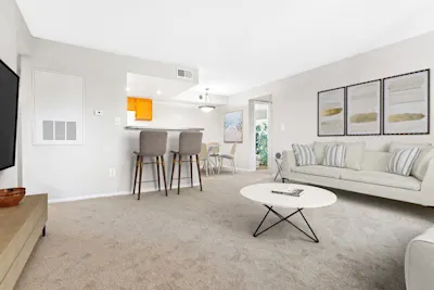 Spruce - 3 Bed 2 Bath - Dining Room