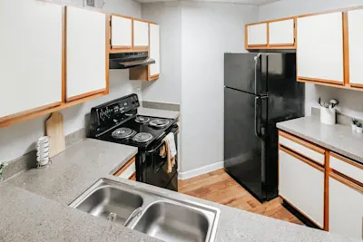 Valencia - 2 Bed 2 Bath - Kitchen