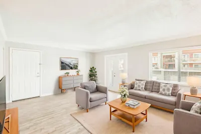 Wekiwa - 2 Bed 1.5 Bath - Living Room