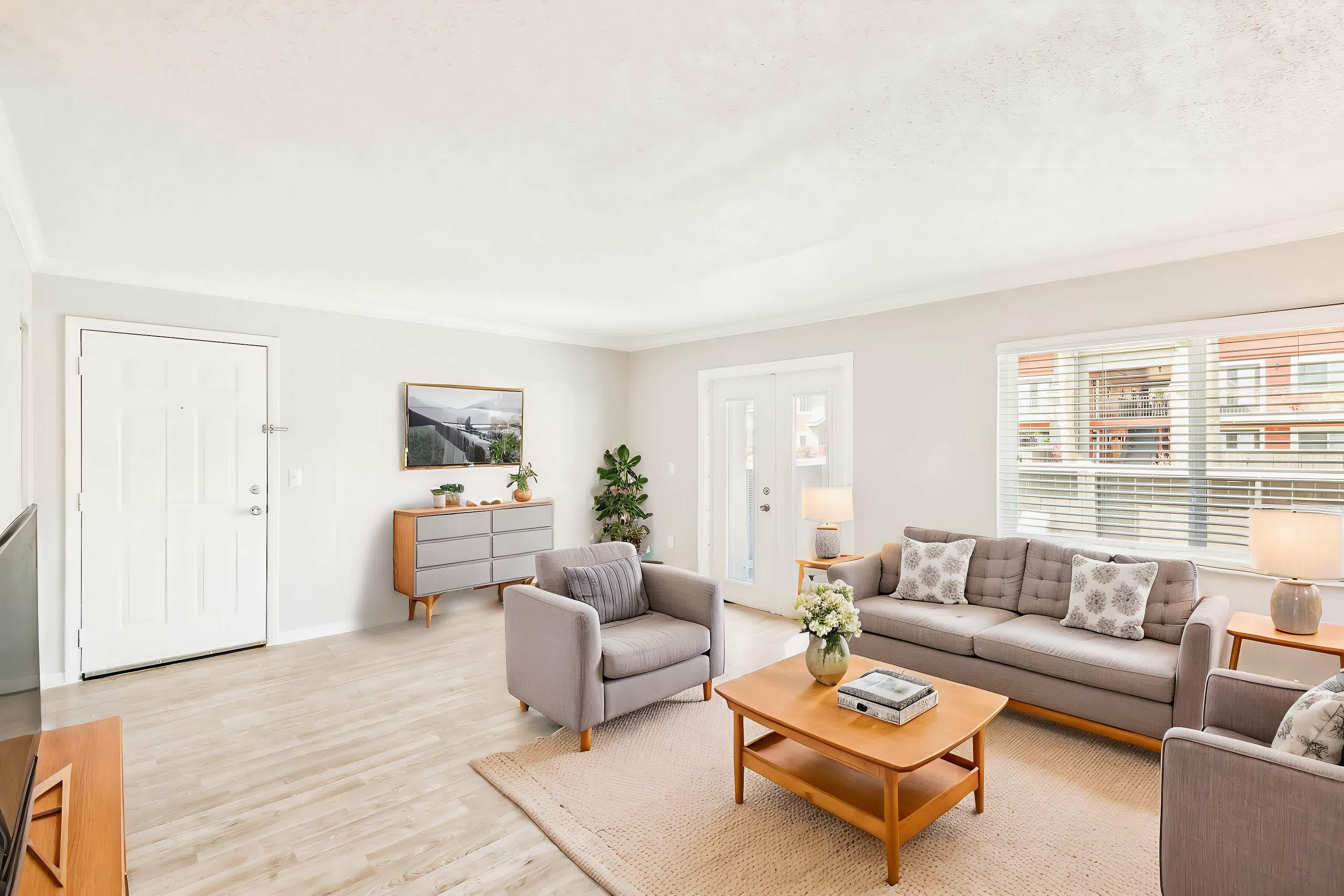 Wekiwa - 2 Bed 1.5 Bath - Living Room