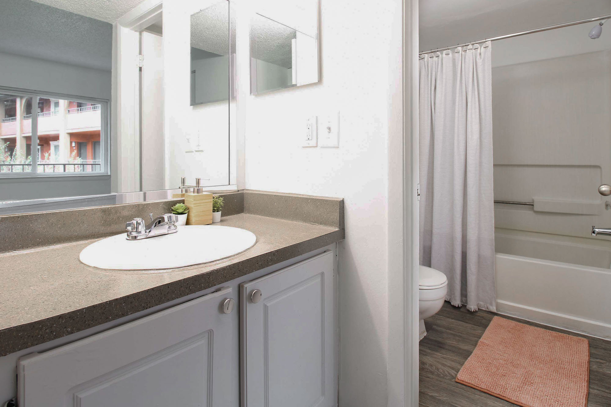 Discovery - 2 Bed 2 Bath - Primary Bathroom