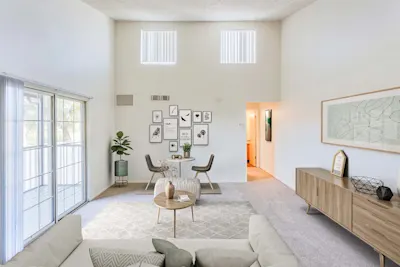 Silver Springs - Studio - Living and Dining Area