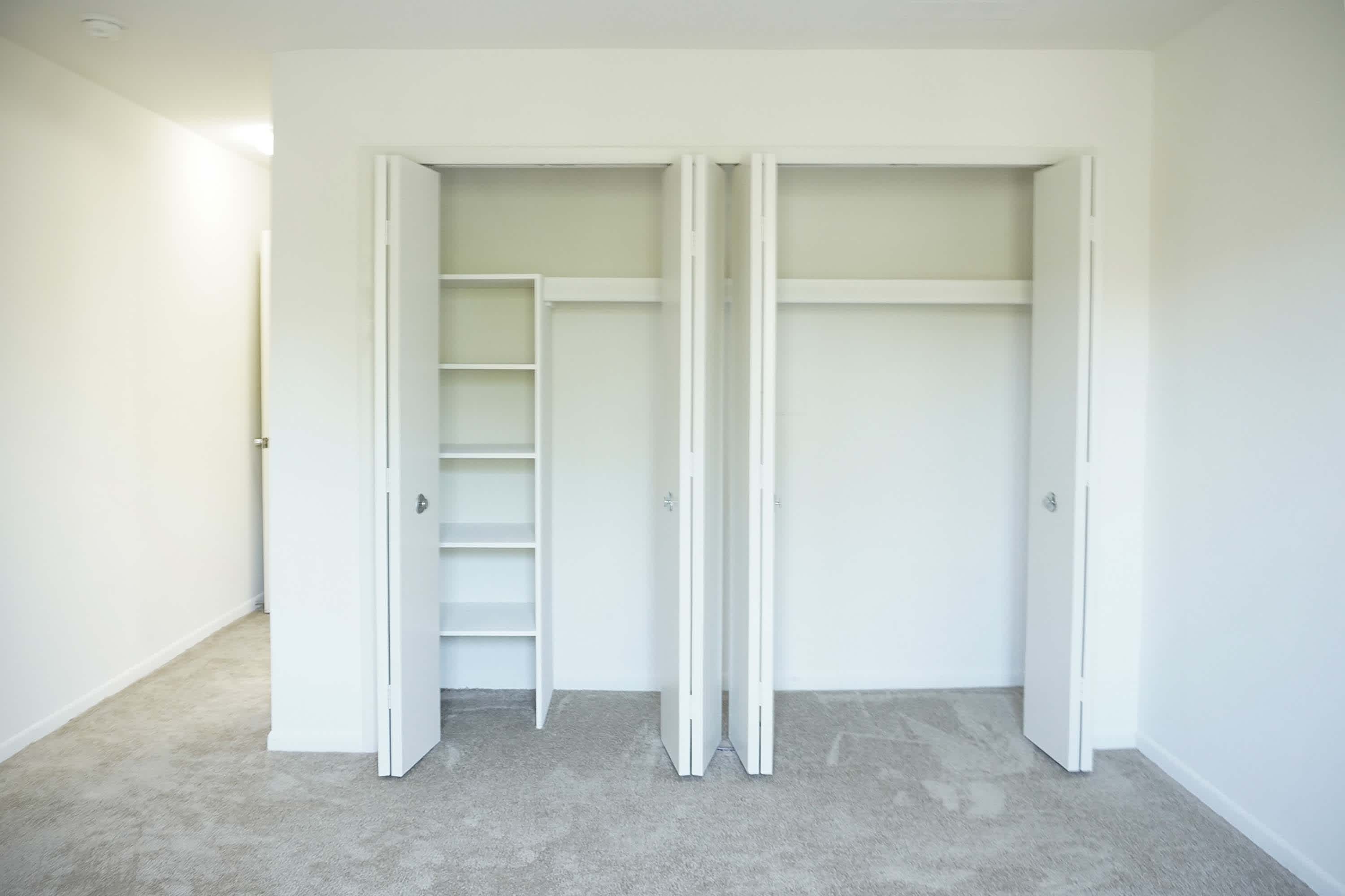 The Wolfgang - 1 Bed 1 Bath - Bedroom Closet