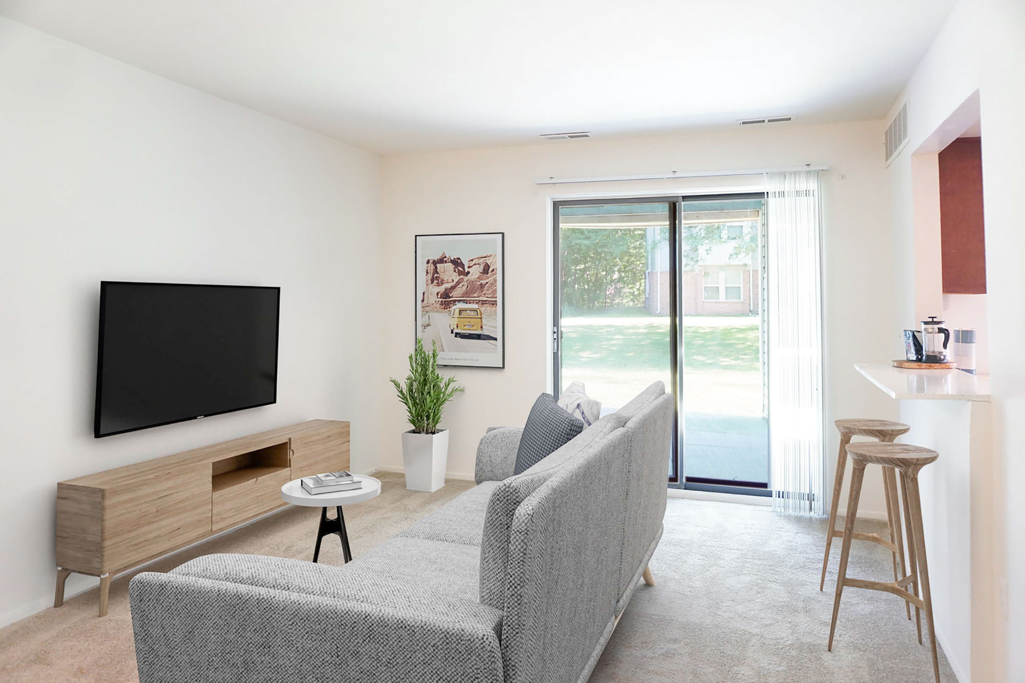 The Ashmere - 1 Bed 1 Bath - Living Room