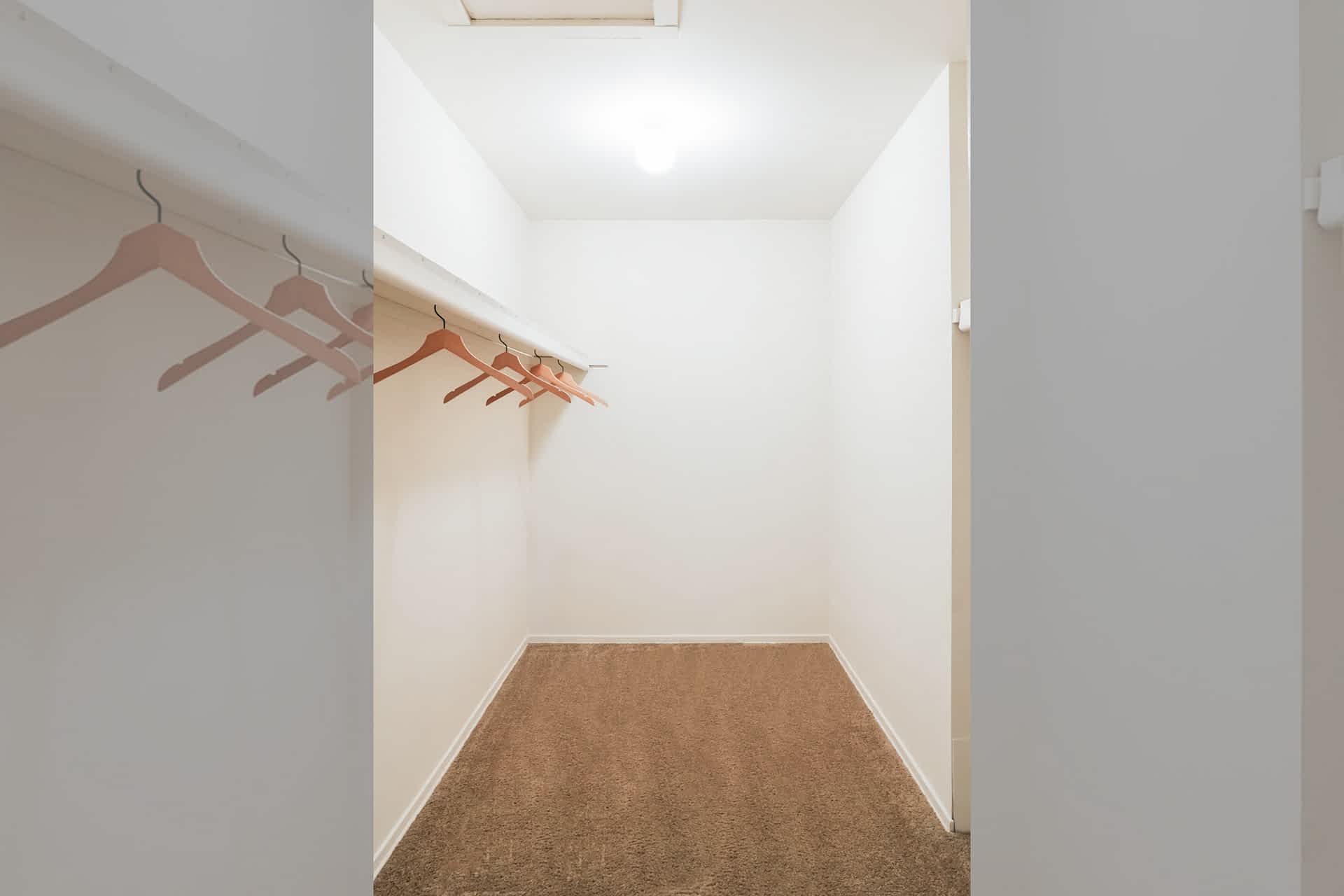 The Cardinal - 1 Bed 1 Bath - Primary Closet