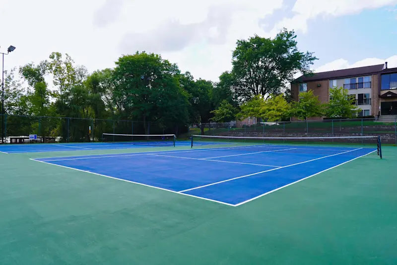 2 Tennis Courts