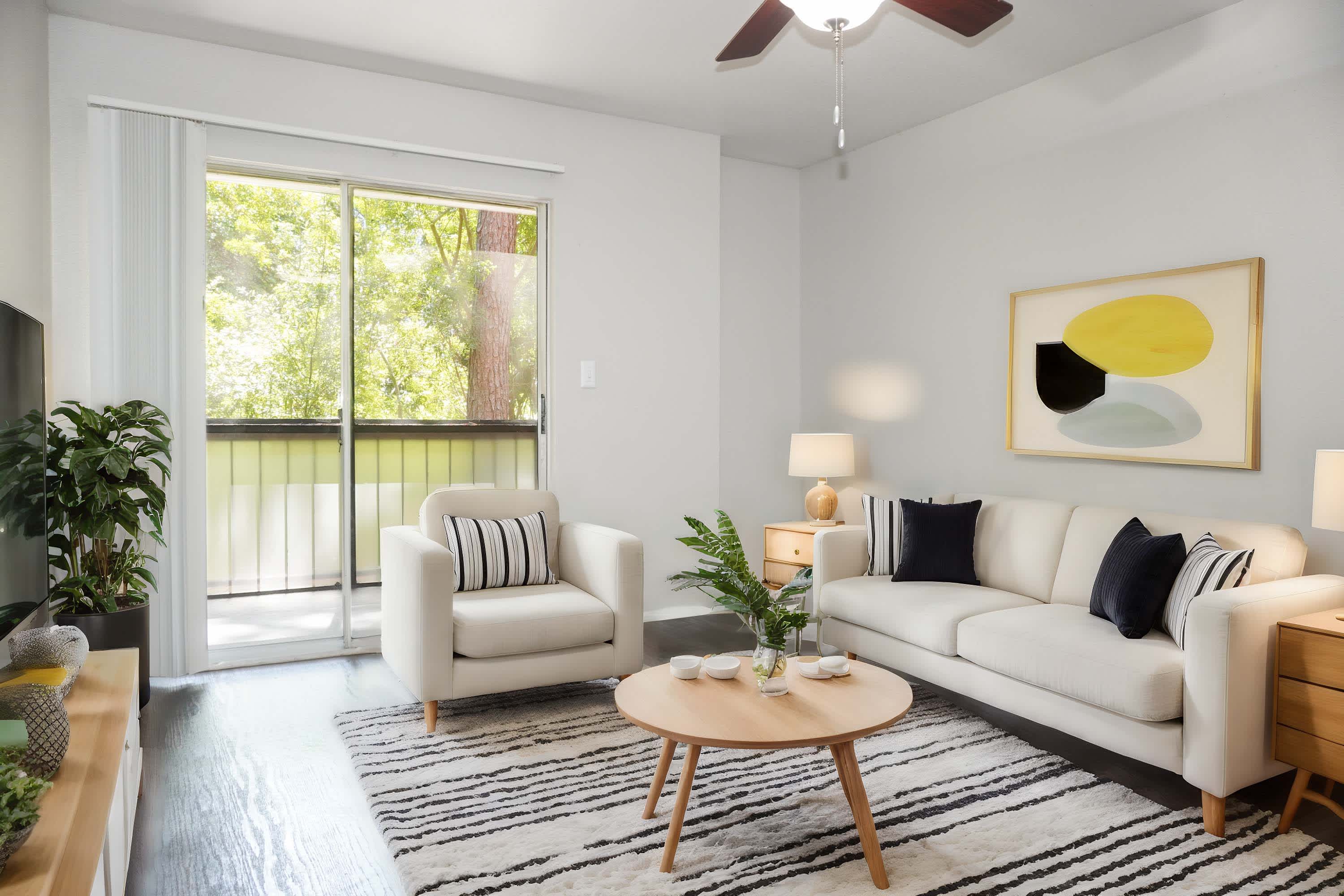 Siesta Key Signature- 1 Bed 1 Bath - Living Room