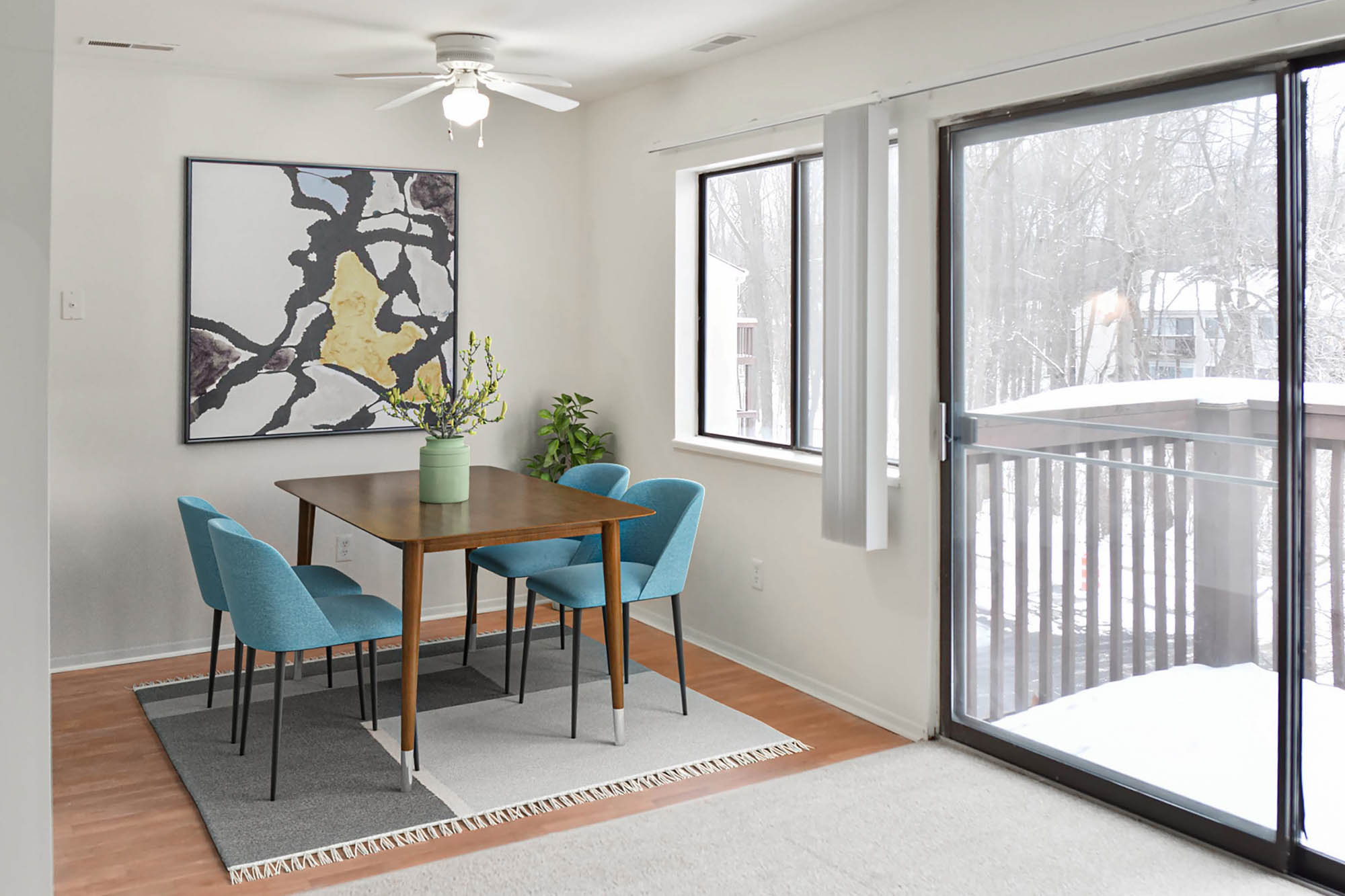 Kipling - 1 Bed 1 Bath - Dining Room