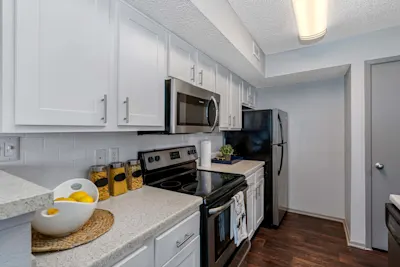 Hopkins - 2 Bed 2 Bath - Kitchen