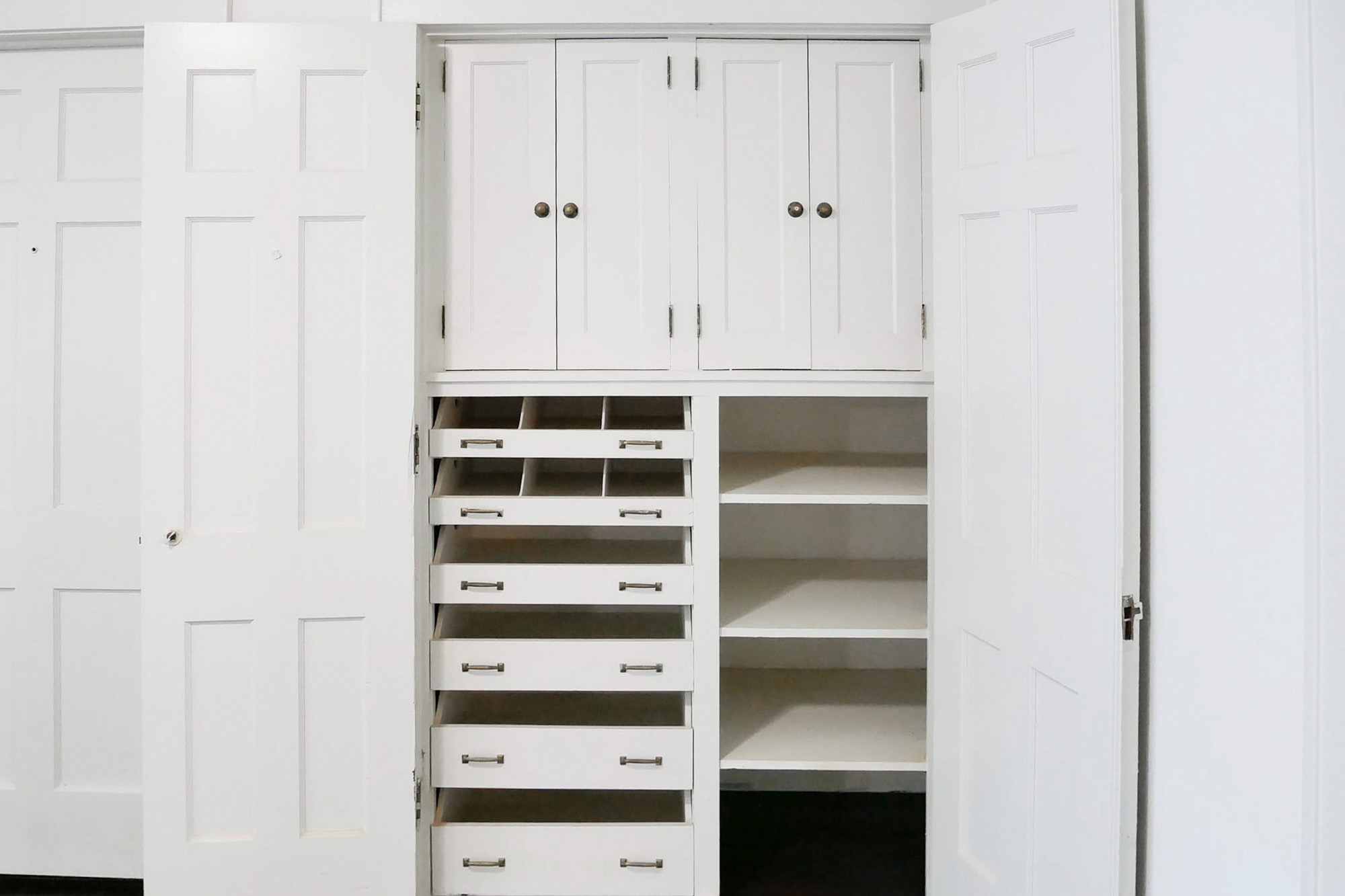 The Earhart #3 - 2 Bed 1 Bath - Built-in