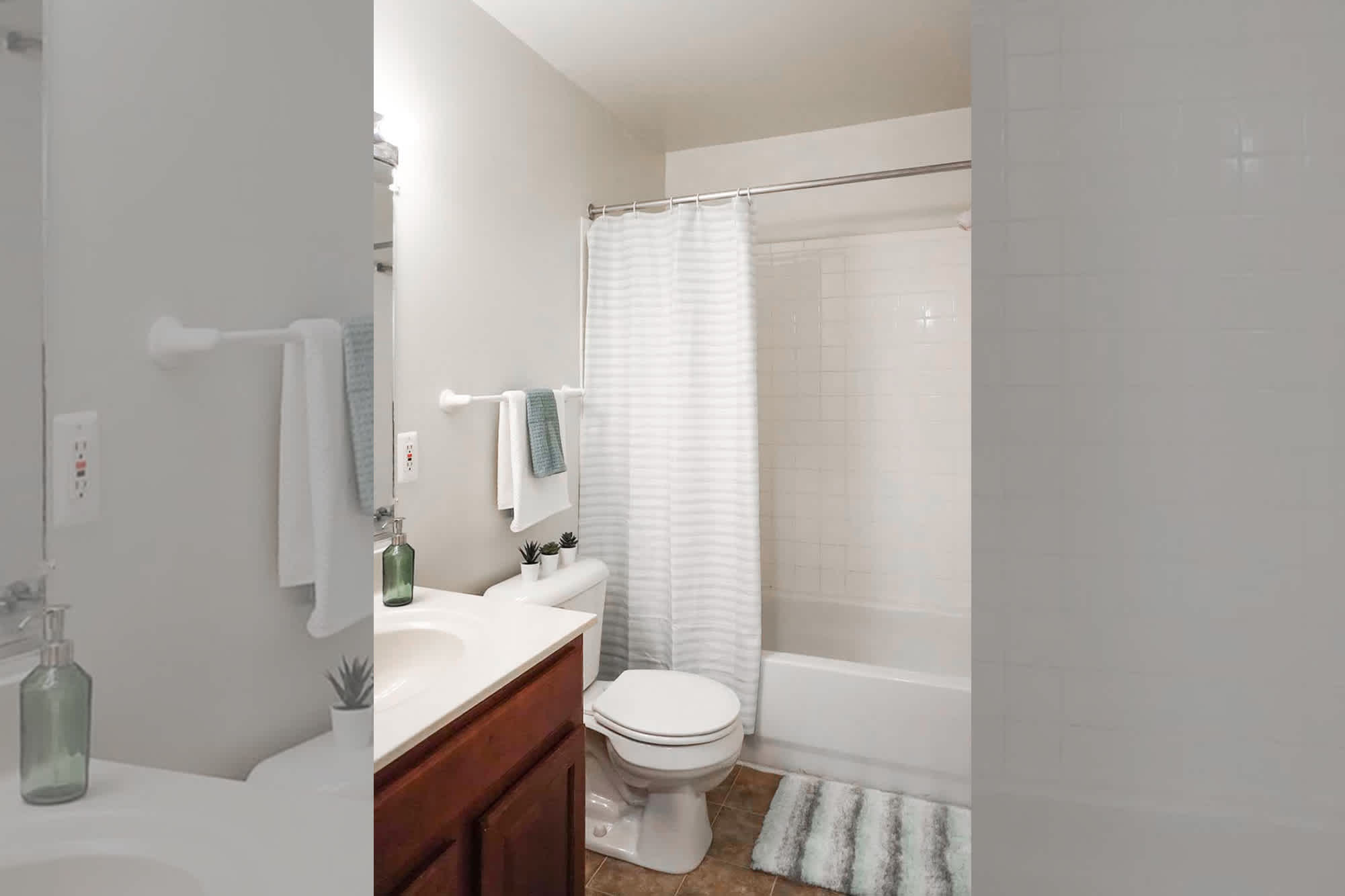 The Brantley - 1 Bed 1 Bath - Bathroom