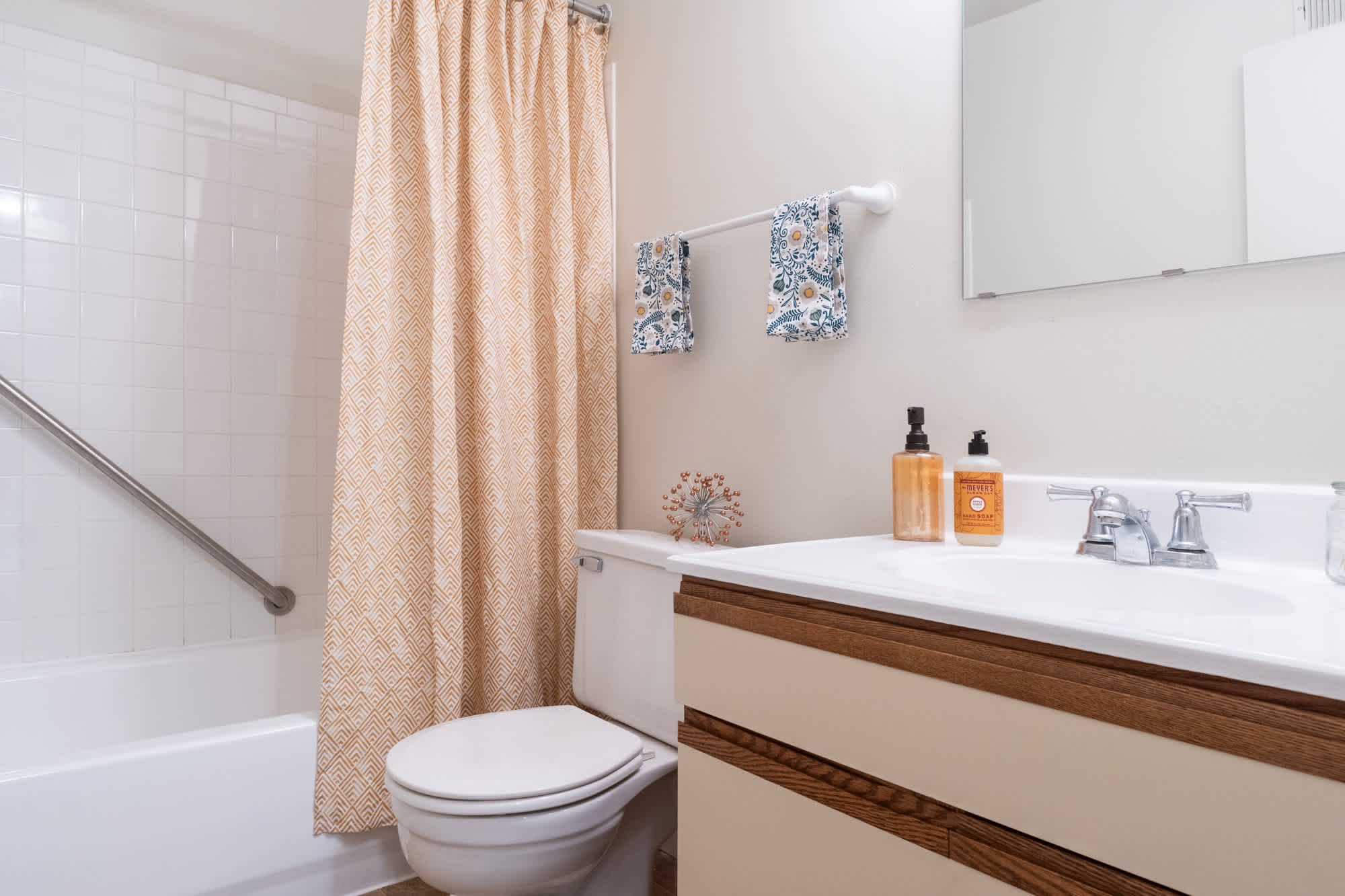 The Brantley - 1 Bed 1 Bath - Bathroom