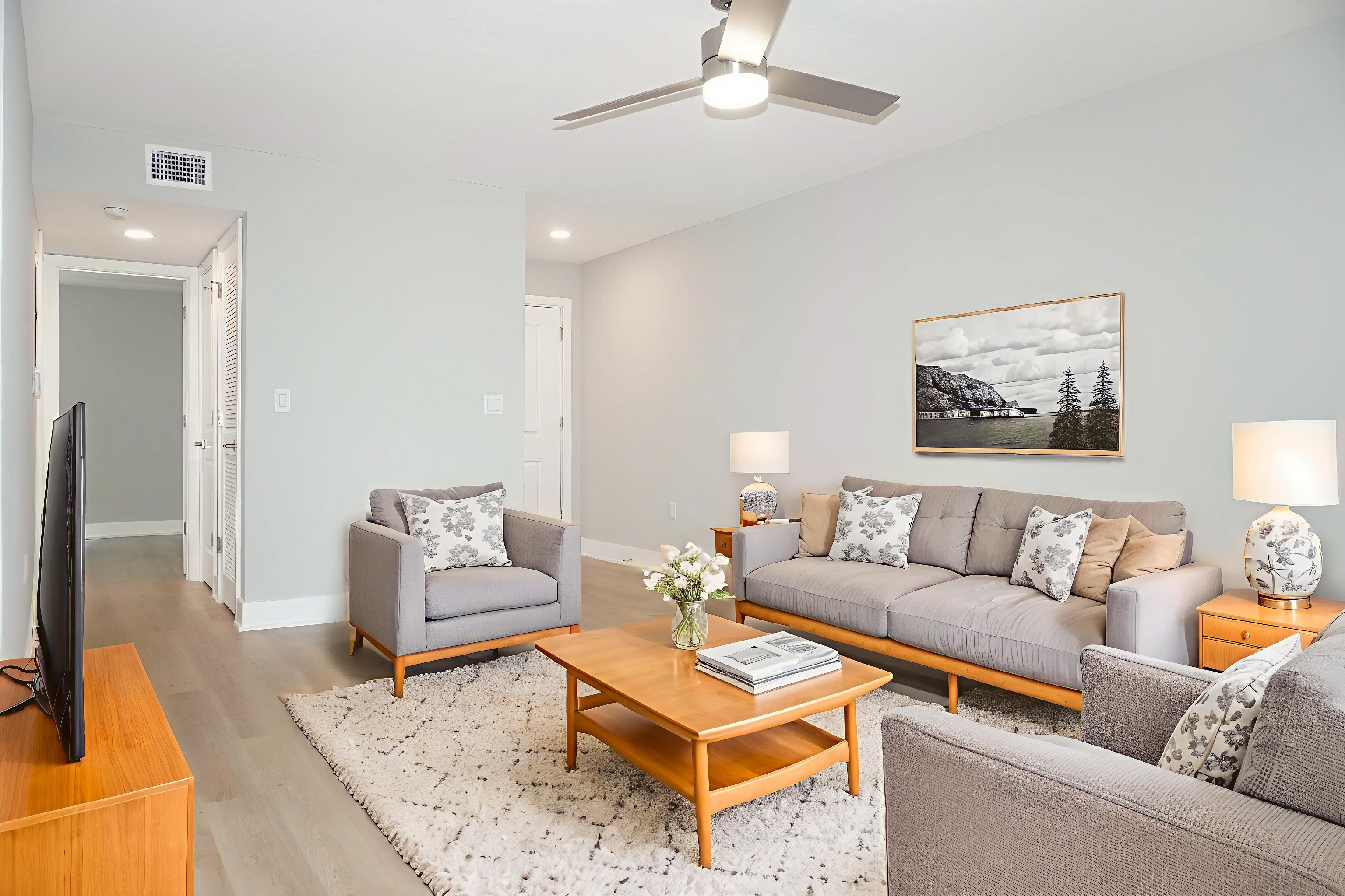 Mills+ - 1 Bed 1 Bath - Living Room