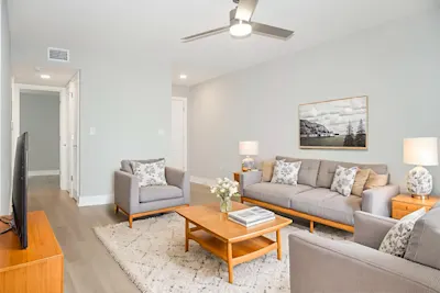 Mills+ - 1 Bed 1 Bath - Living Room