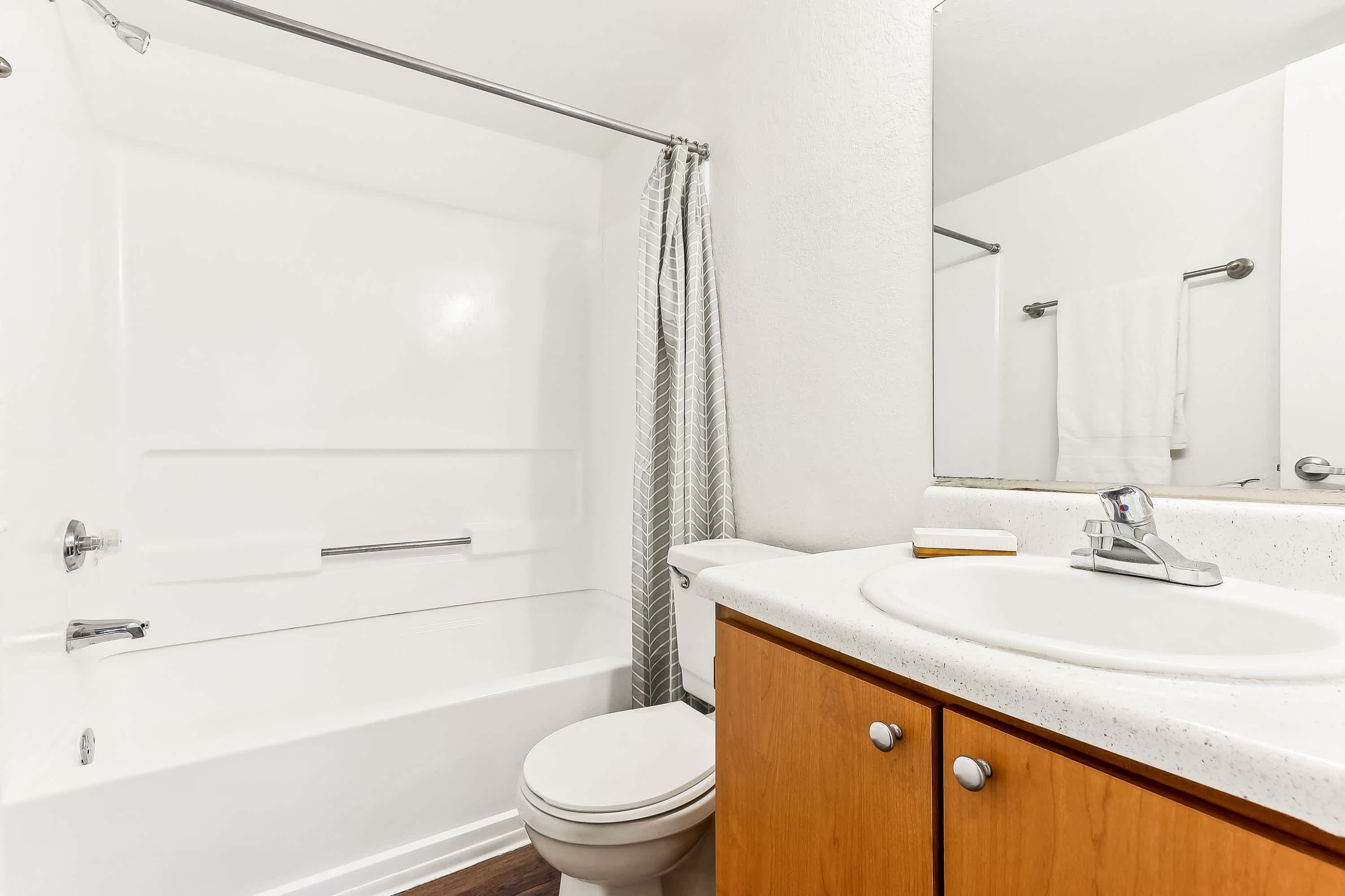 Cypress - 2 Bed 2 Bath - Bathroom
