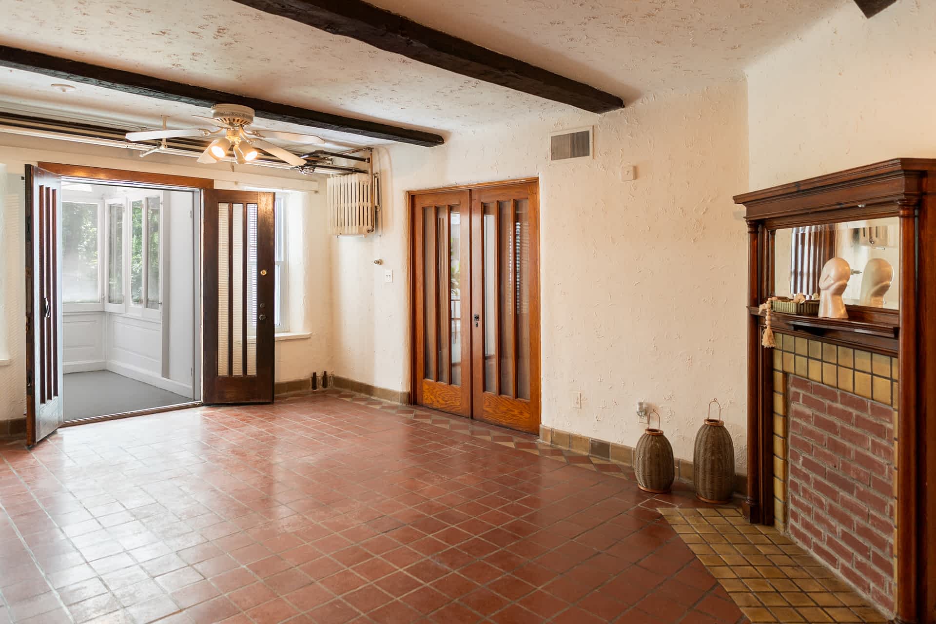 The James - 1 Bed 1 Bath - Living Room