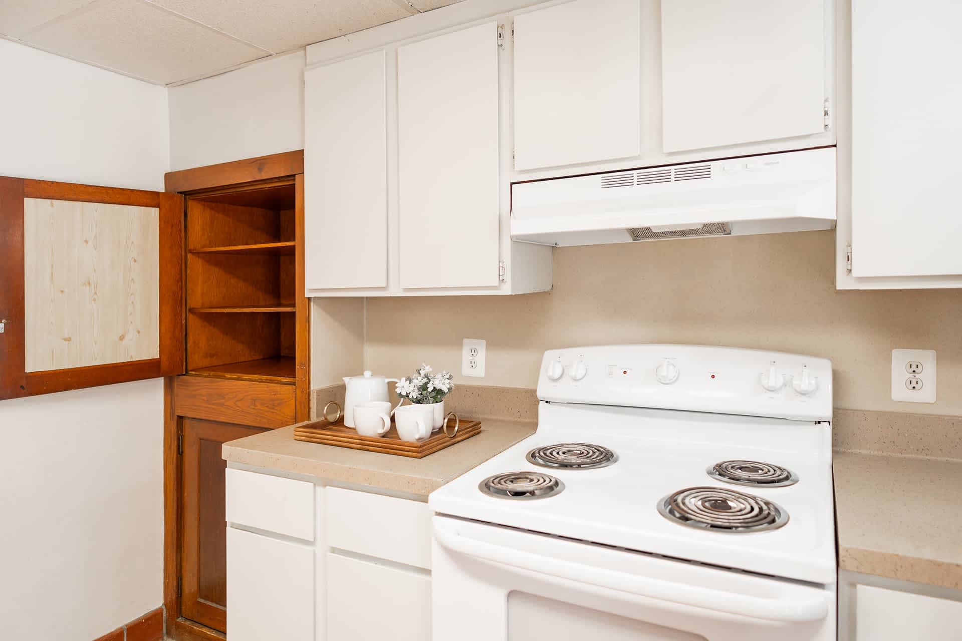 The James - 1 Bed 1 Bath - Kitchen