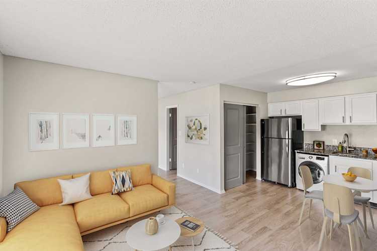 Iris Flats Apartments