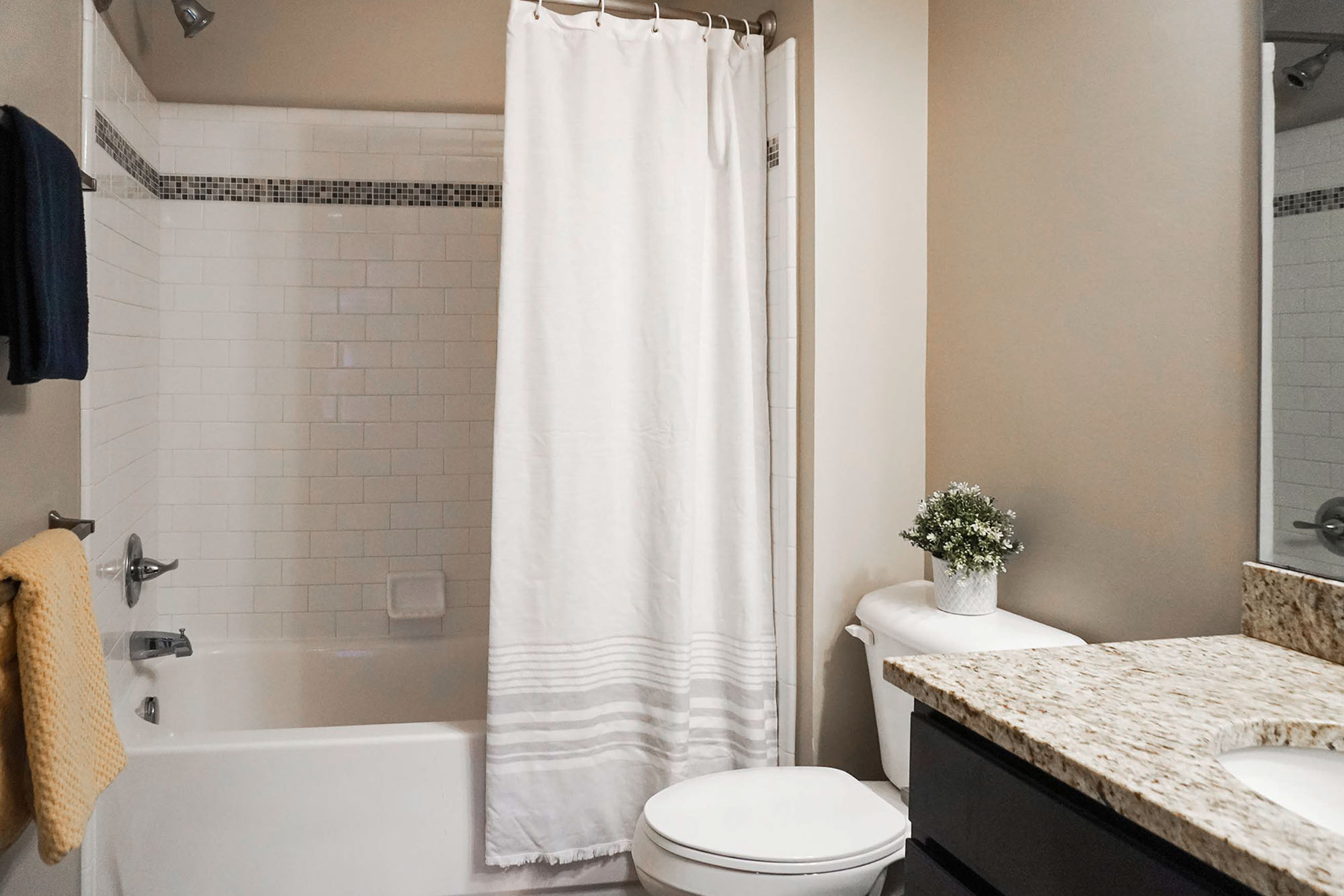 The McKinley - 4 Bed 3.5 Bath - Primary Bathroom