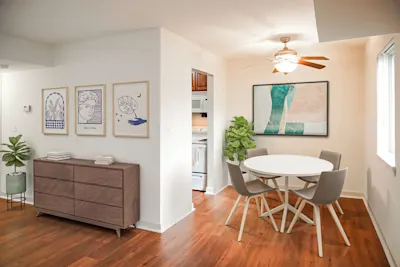 The Basquiat - 2 Bed 1 Bath - Dining Room