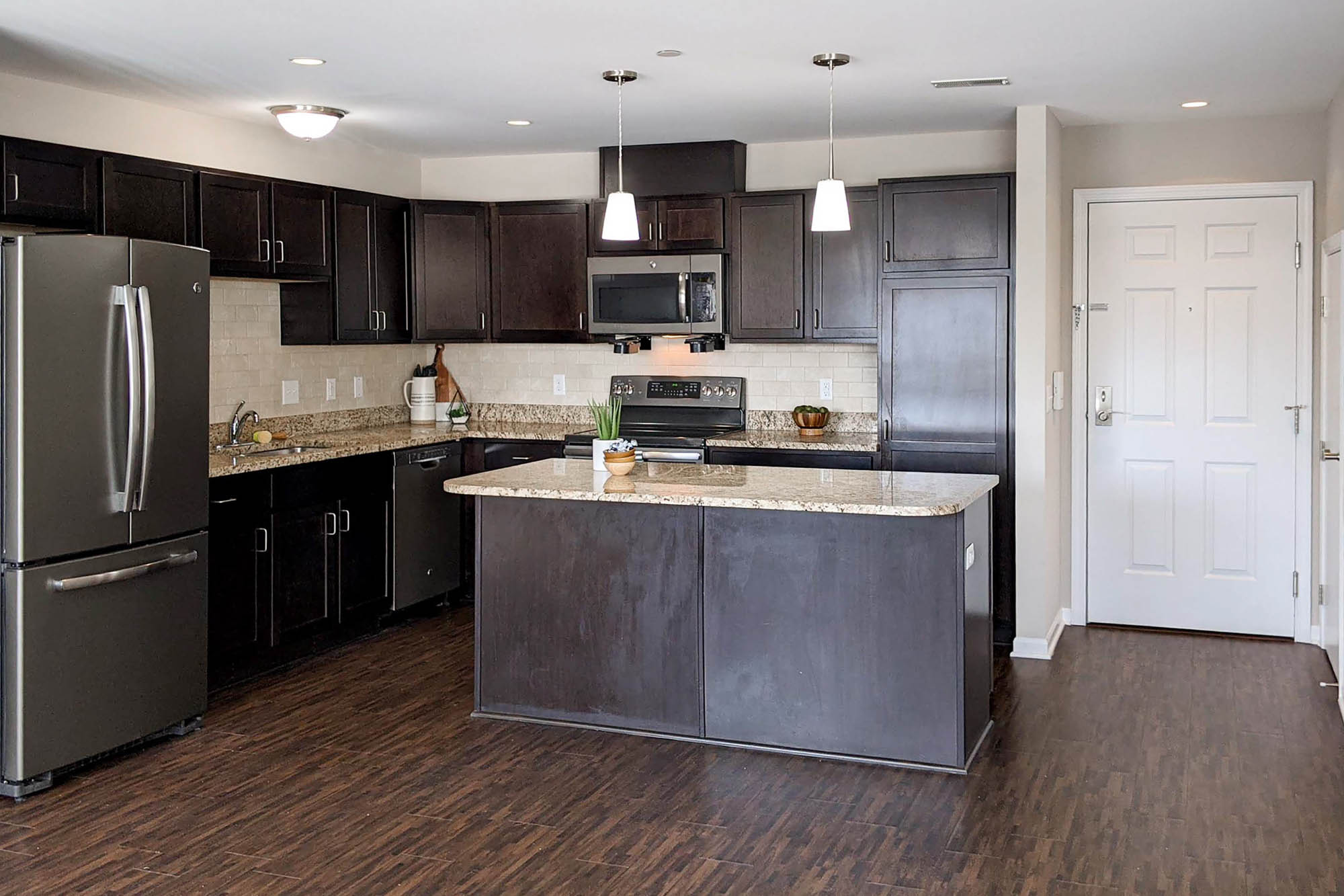 Lafayette - 3 Bed 2.5 Bath - Kitchen