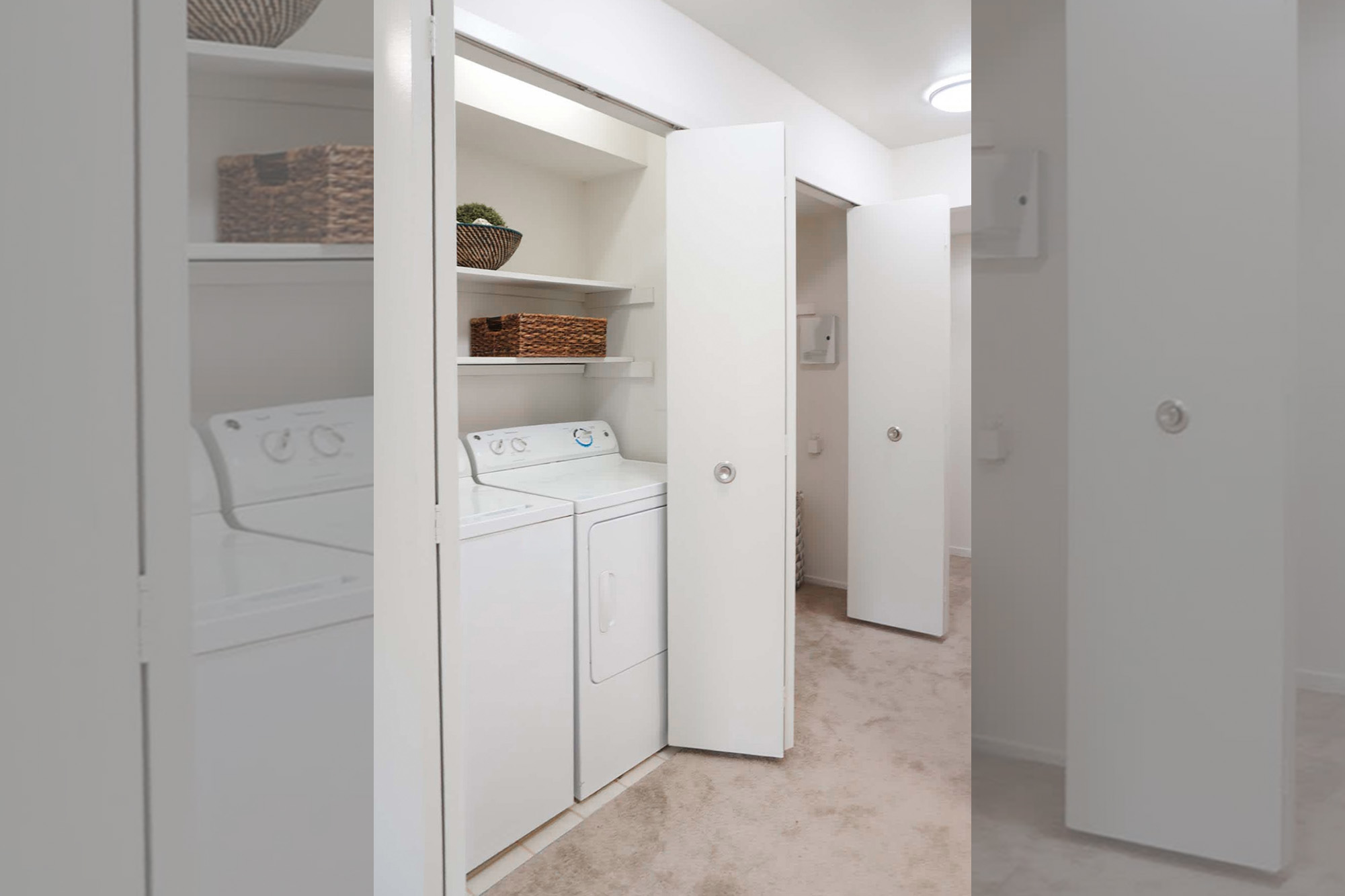 The Claude - 3 Bed 2 Bath - In-Unit Laundry