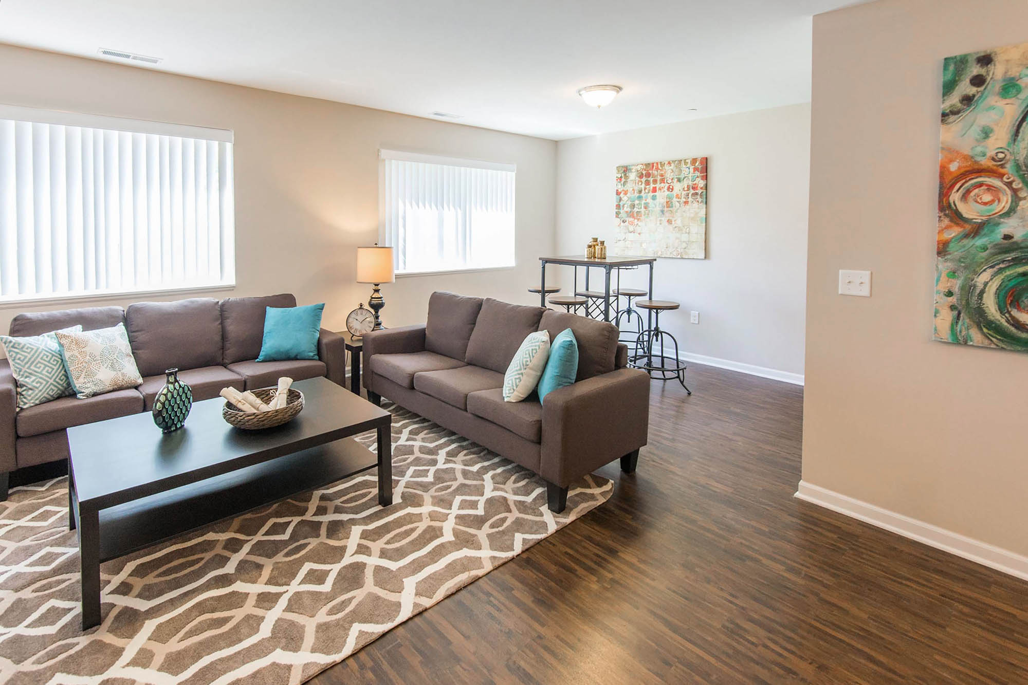 Summit & Thompson - 3 Bed 2.5 Bath - Living and Dining Area