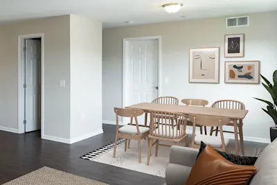The McKinley - 4 Bed 3.5 Bath - Dining Room