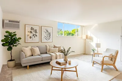 The Plymouth - 1 Bed 1 Bath - Living Room