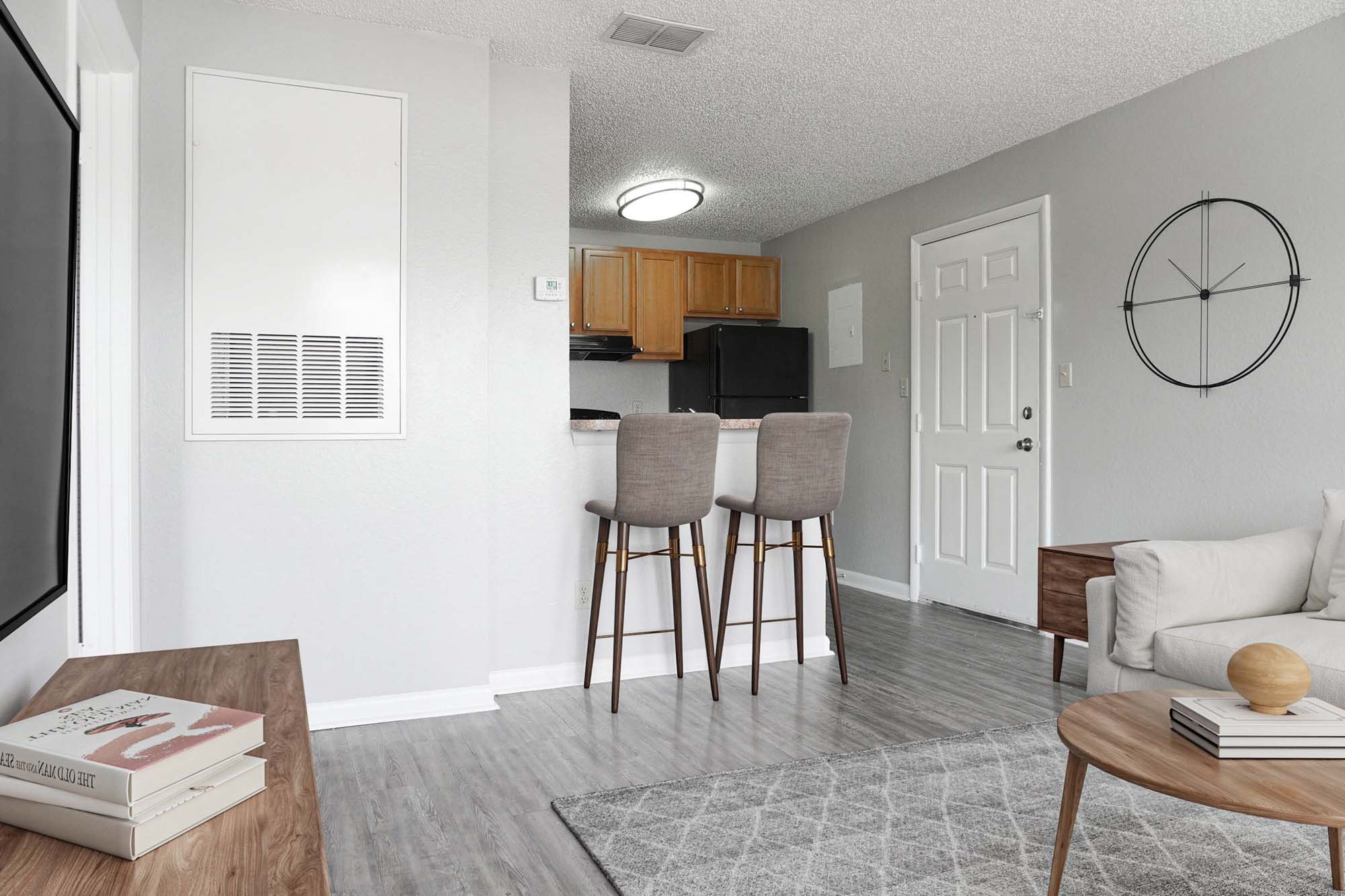 Walker - 1 Bed 1 Bath - Breakfast Bar