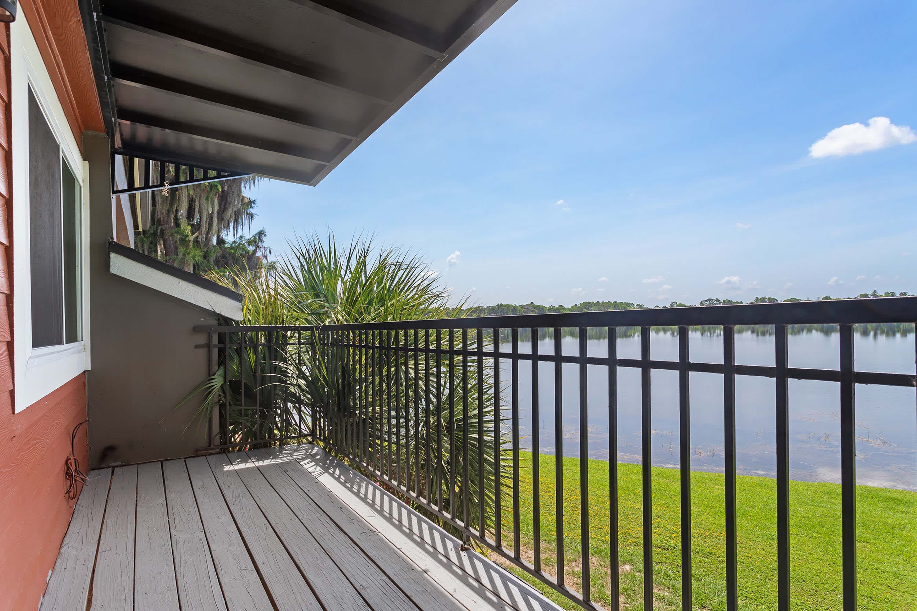 Silver - 3 Bed 2 Bath - Patio