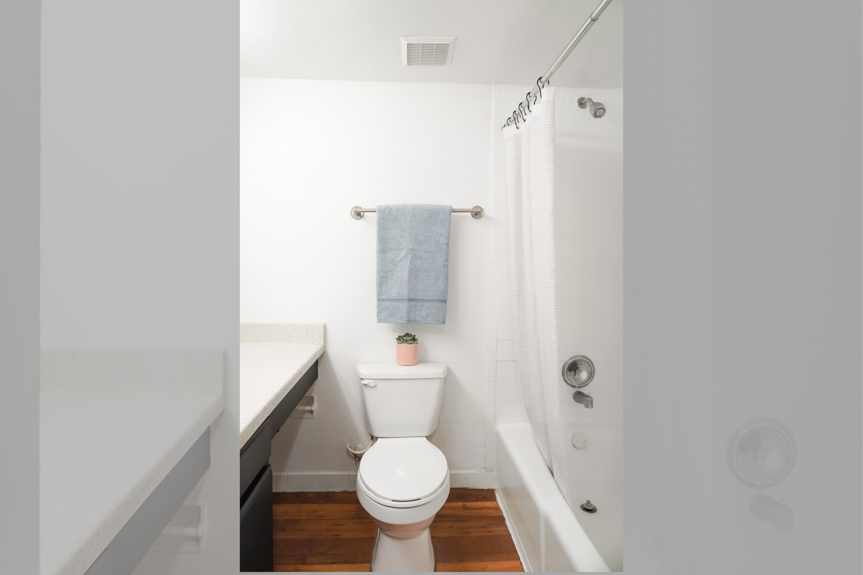 Wright - 2 Bed 2 Bath - Bathroom