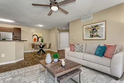 The Moscato - 2 Bed 2 Bath - Dining Room