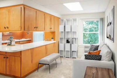 The Drynoch #4 - 1 Bed 1 Bath - Living Room