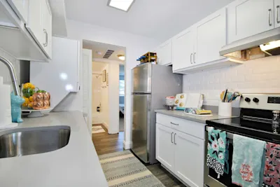 Kipling+ - 1 Bed 1 Bath - Kitchen