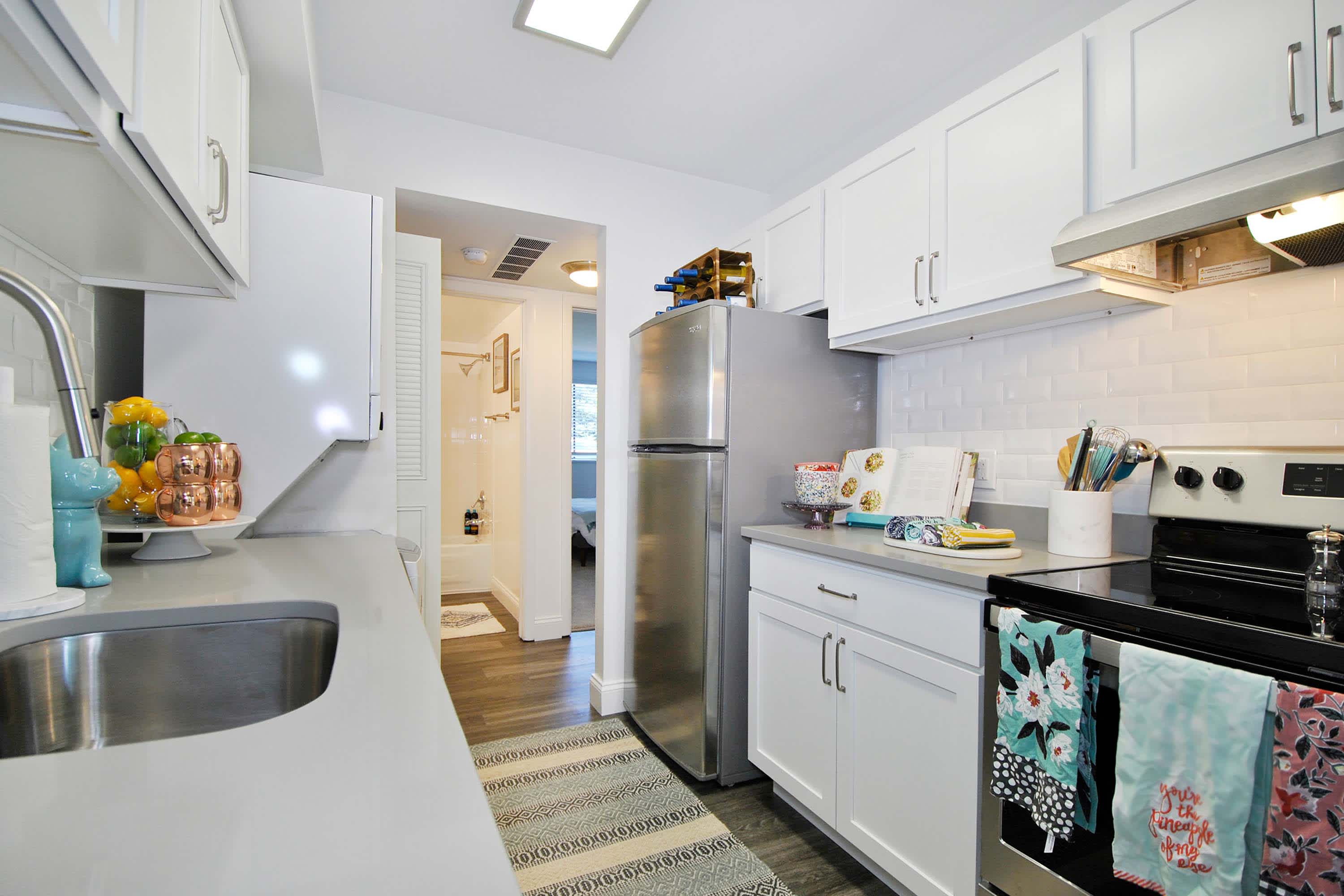 Kipling+ - 1 Bed 1 Bath - Kitchen