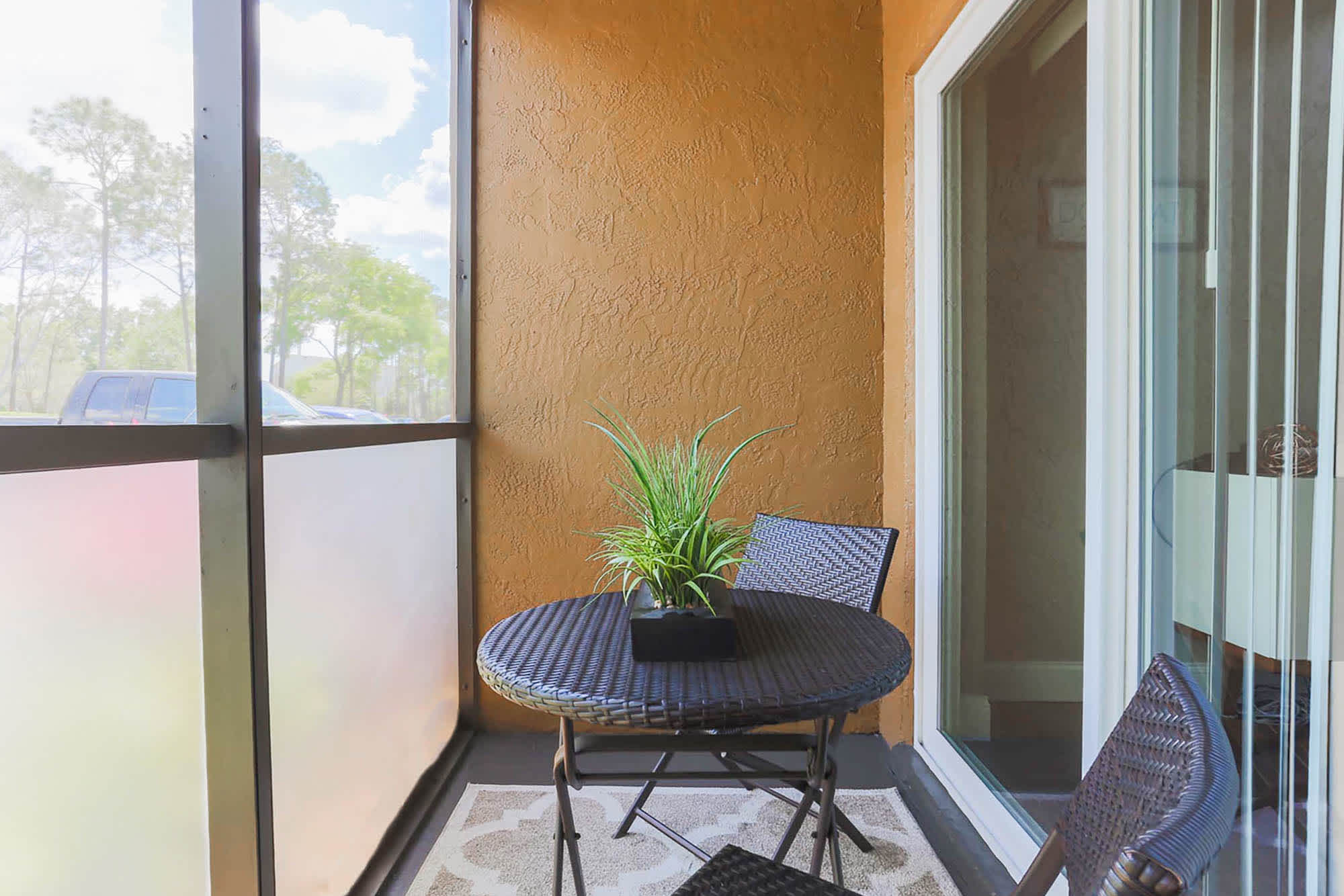 Discovery - 2 Bed 2 Bath - Balcony