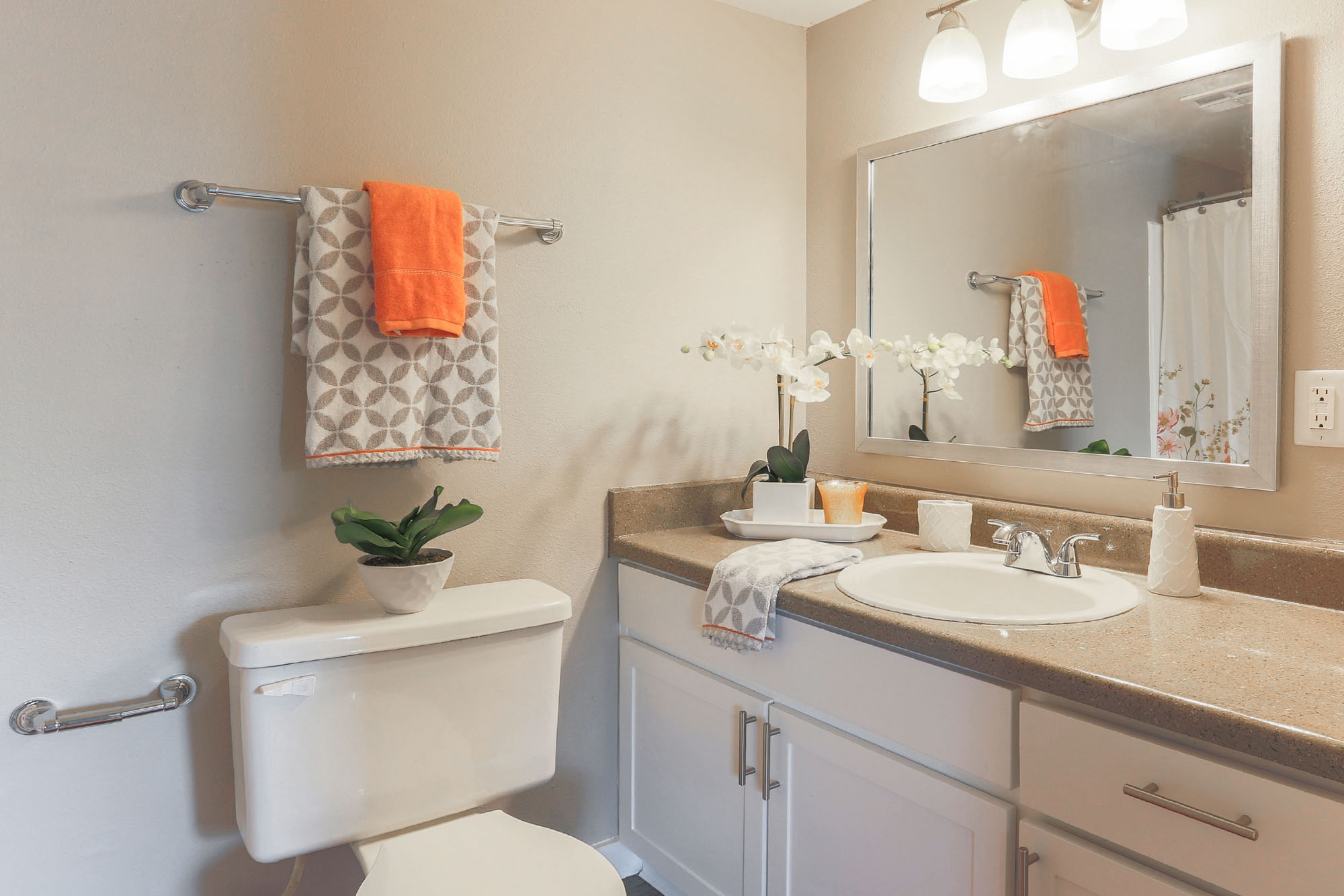 Falcon - 1 Bed 1 Bath - Bathroom