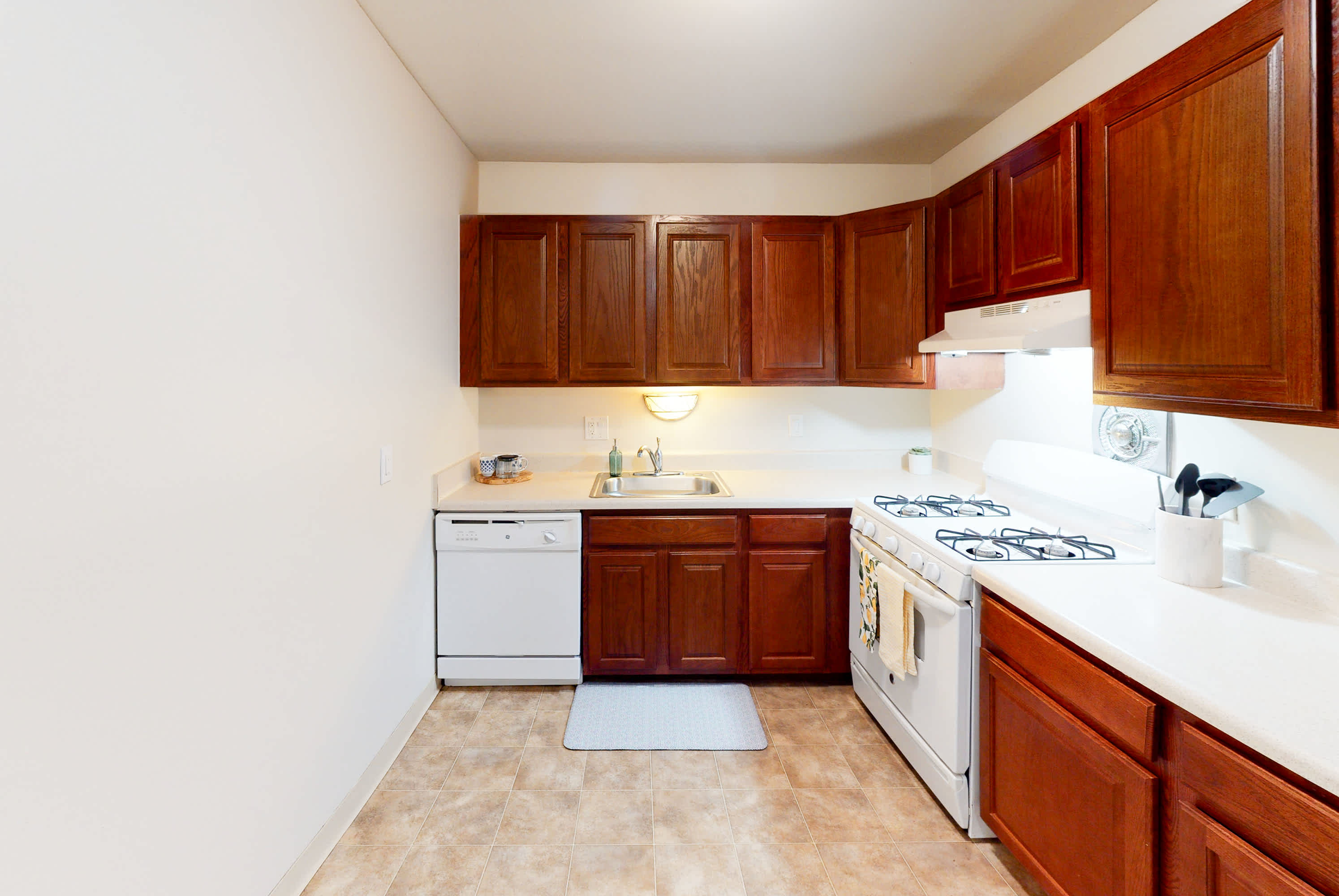 The Boardman - 2 Bed 1 Bath - Kitchen